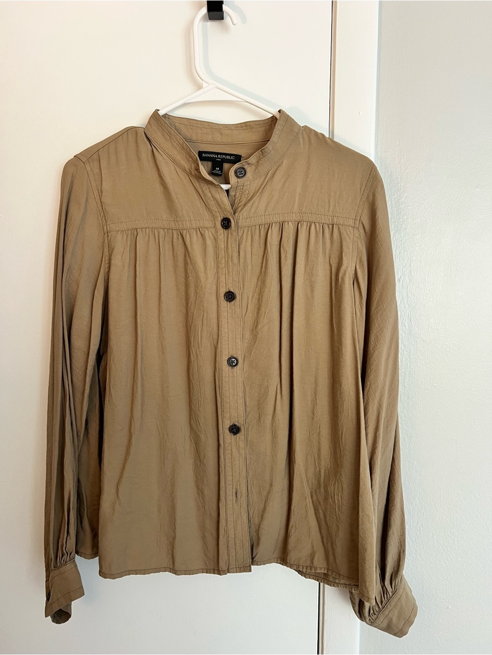 Banana Republic Lightweight Button-Front Shirt - Khaki
